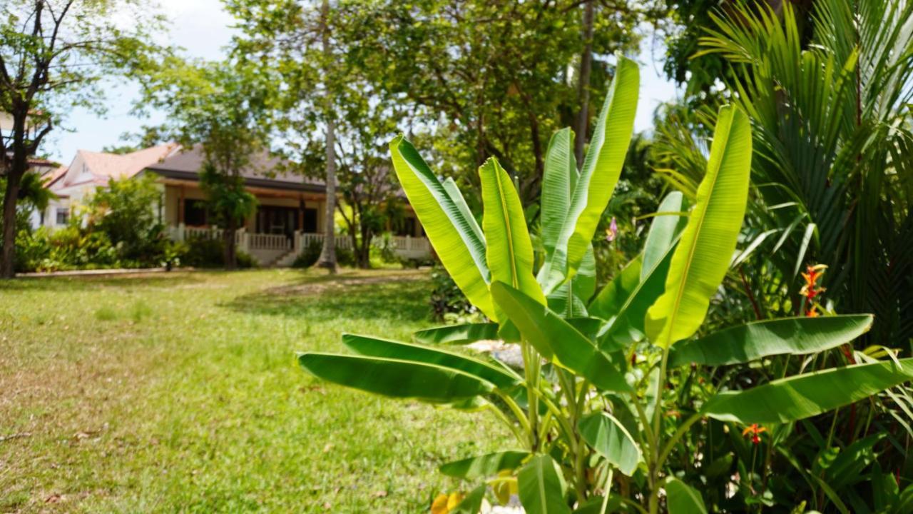 Treeya Lanta Hotel Ko Lanta Екстериор снимка