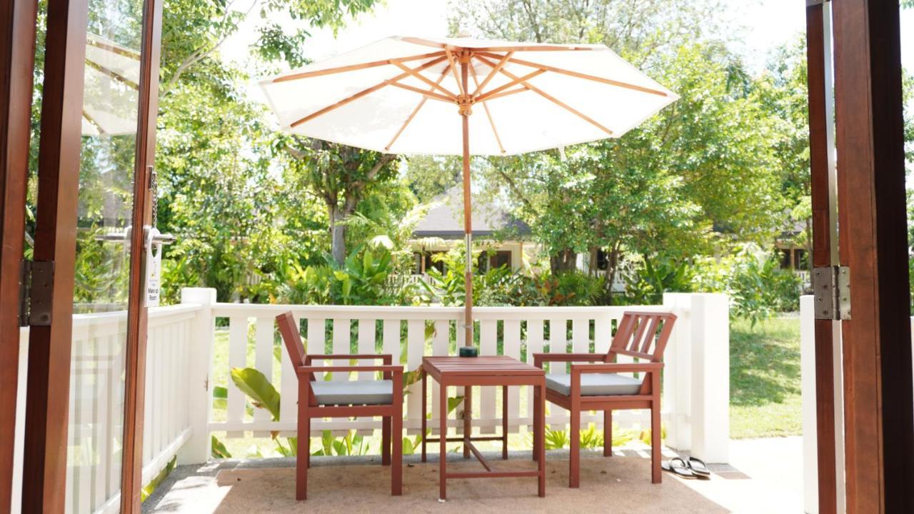 Treeya Lanta Hotel Ko Lanta Екстериор снимка